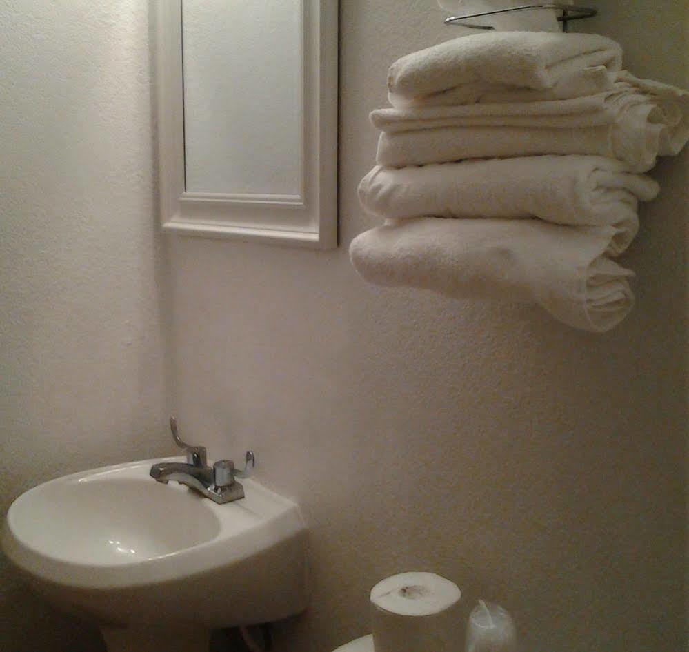 Oyo Hotel Rockport- Bay View Екстериор снимка
